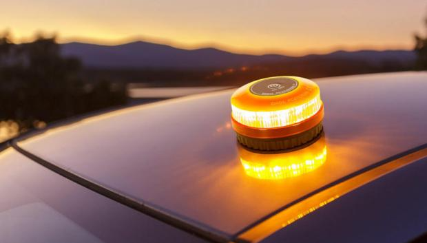 Tu baliza V16 homologada obligatoria en 2016